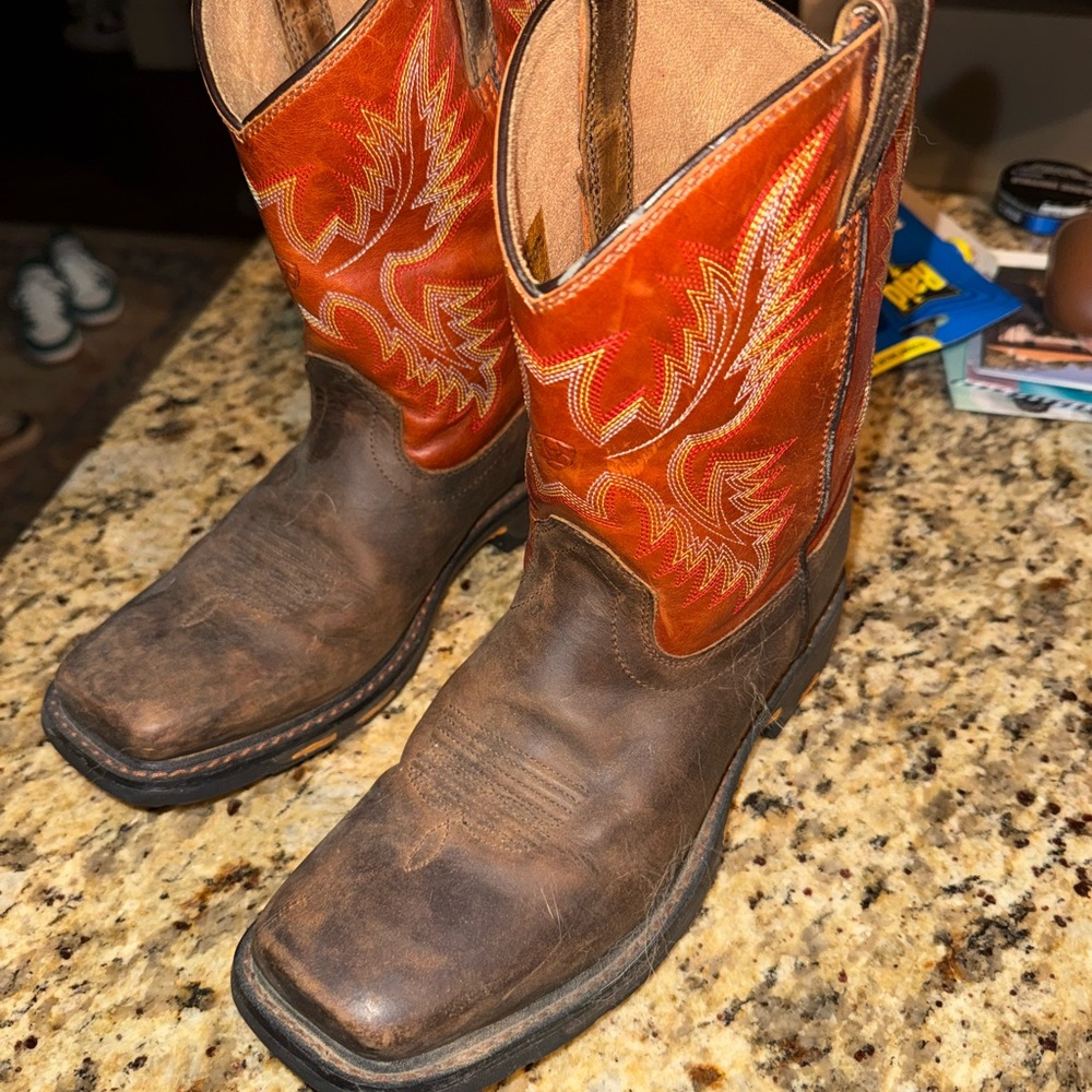 Ariat Tan Leather Cowboy Boots